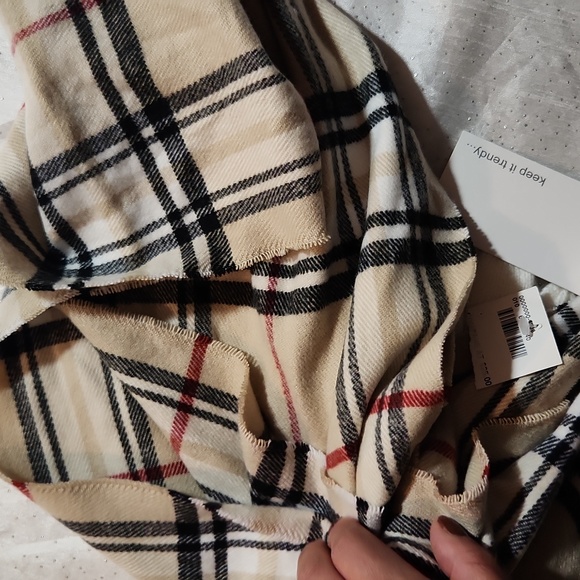 K.I.T. accessories  for women 3 pieces scarf, gloves and hat - Picture 5 of 5